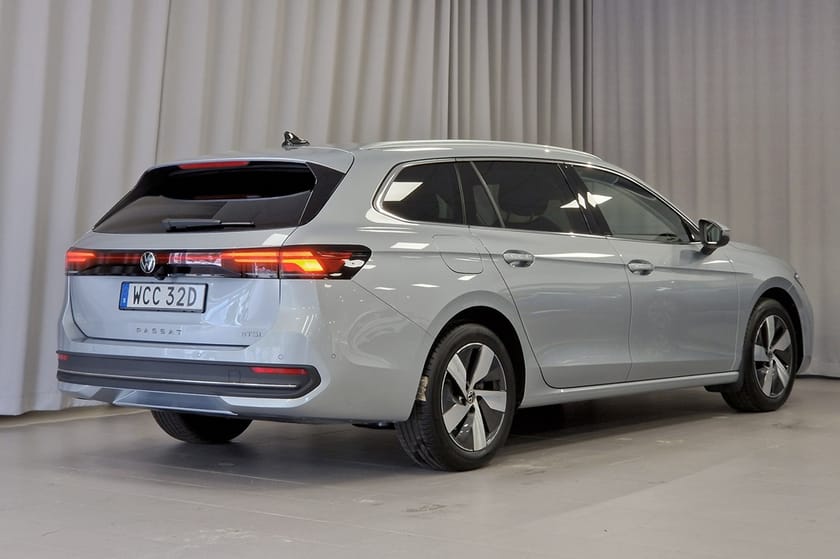 Bild 4 av Volkswagen Passat Sportscombi B9 Business | Drag | Navi | P-värmare