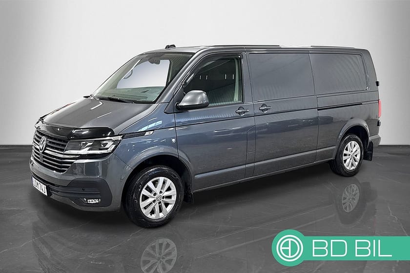 Bild 1 av Volkswagen Transporter TDI 4MOTION LÅNG HJULBAS COCKPIT DUBBELDÖRR FJÄRRVÄRME