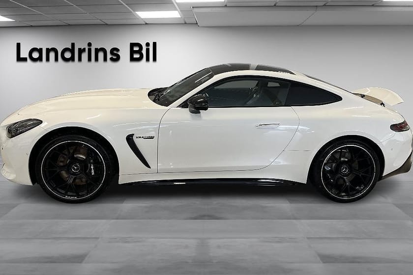 Bild 5 av Mercedes-Benz AMG GT 63 4MATIC+ Coupé 585HK