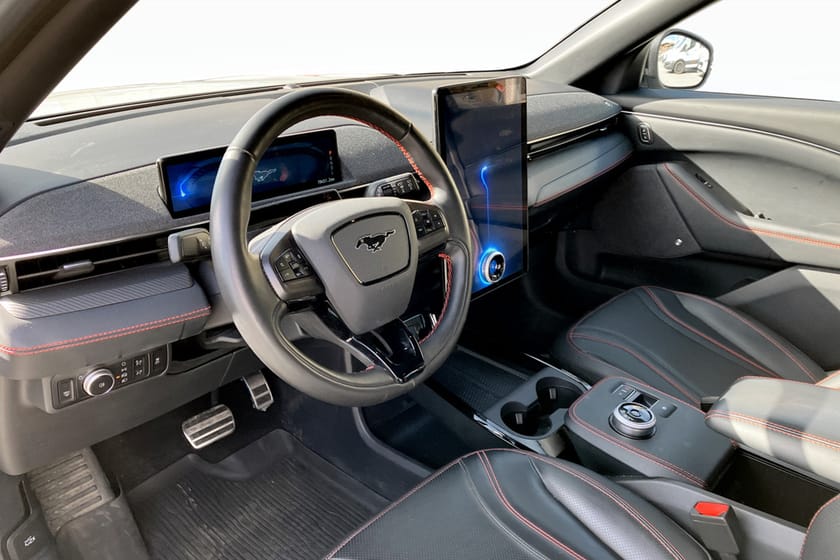 Bild 5 av Ford Mustang Mach-E Long Range AWD 351hk Pano