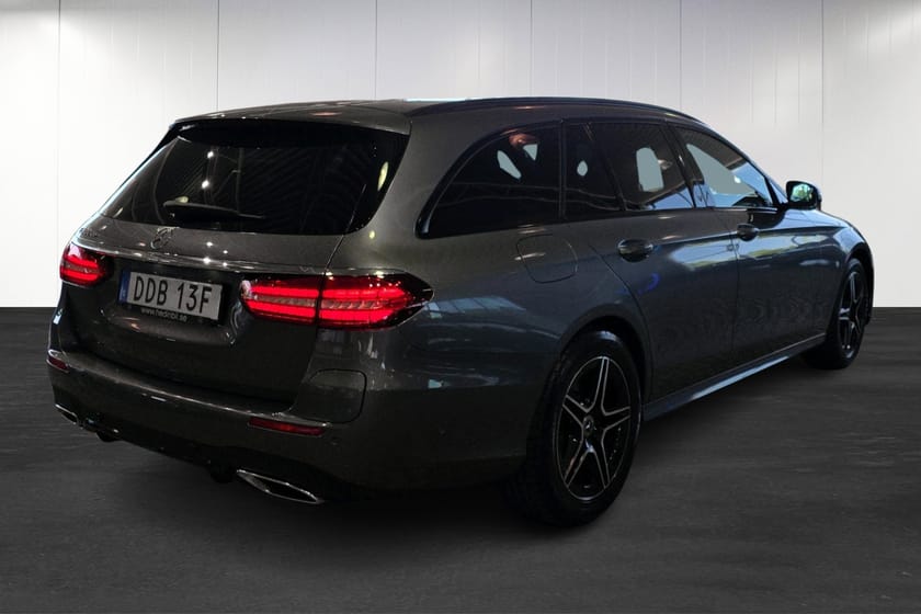 Bild 4 av Mercedes-Benz E 300 T de KOMBI | AMG-line | Dragkrok