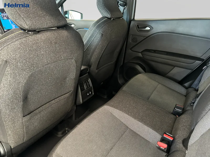 Bild 13 av 14 – Renault Captur PhII MHEV140  techno A