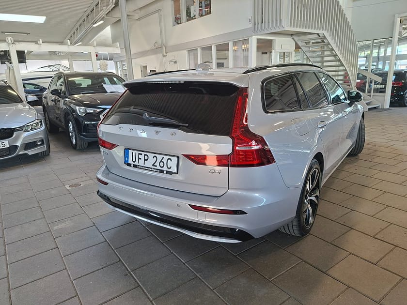 Bild 3 av Volvo V60 B4 Geartronic Plus Dark Navi|Drag|Backamera