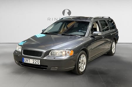 Volvo V70 2.4 170 HK CLASSIC MOMENTUM 19000MIL DRAG KAMREM BYTT