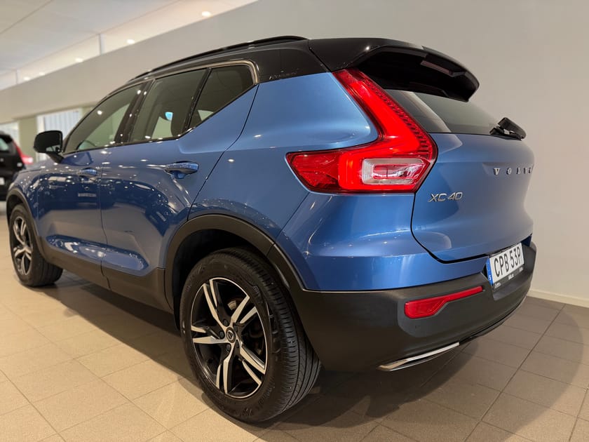 Bild 5 av Volvo XC40 T3 FWD aut R-Design / Dragkrok / Minnesstol / Sensorer / 10 000kr tillbehör /