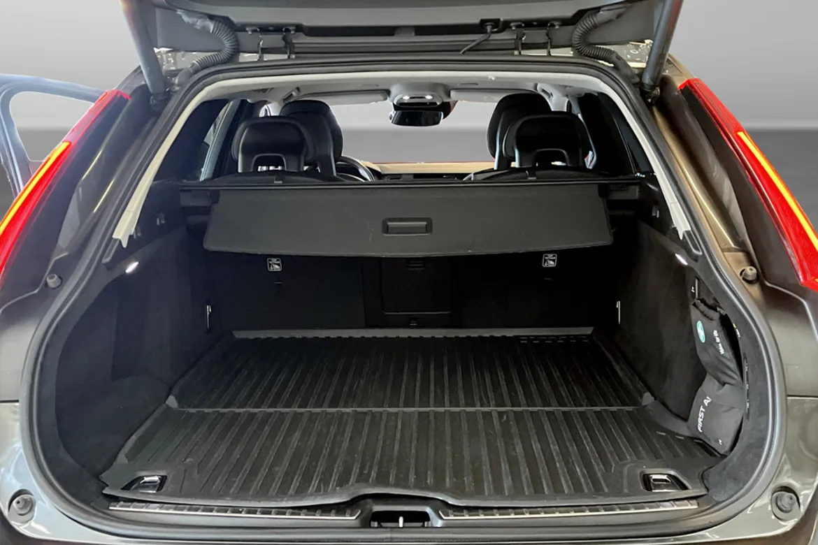 Volvo V90 Cross Country