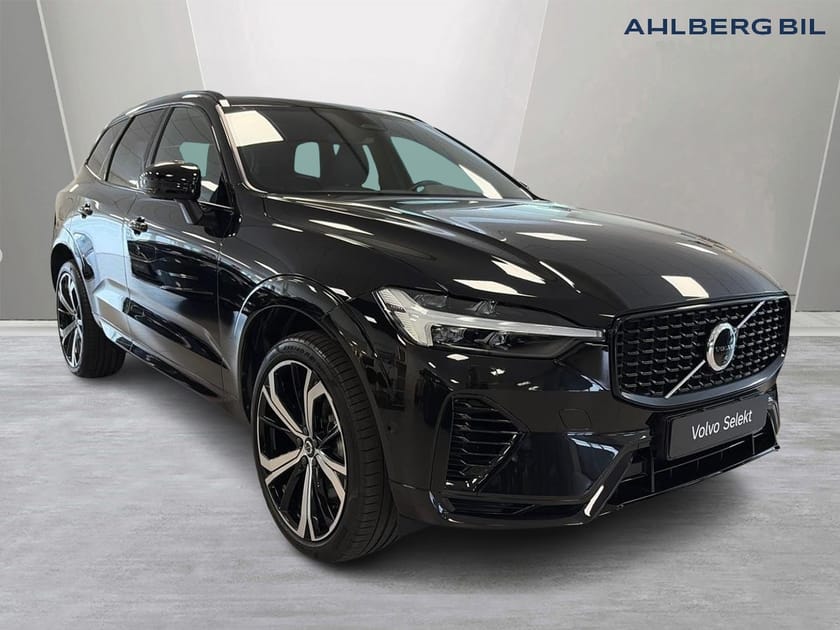 Bild 1 av Volvo XC60 T6 Plus Dark Edition, Dragkrok, Google Maps, Apple Carplay, Parkeringskamera 360, Panoramaglastak
