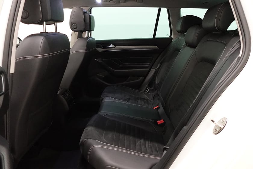 Bild 5 av Volkswagen Passat Sportscombi GTE SC 1.4 TSI Panorama Cockpit Drag Kamera P-Värme