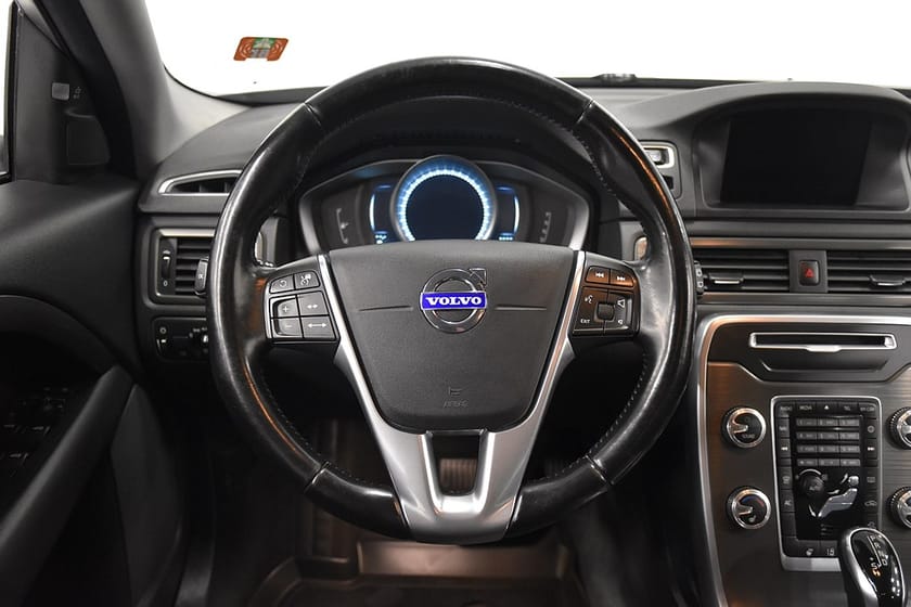Bild 2 av Volvo XC70 D4 AWD Momentum Business D-värm VOC Drag