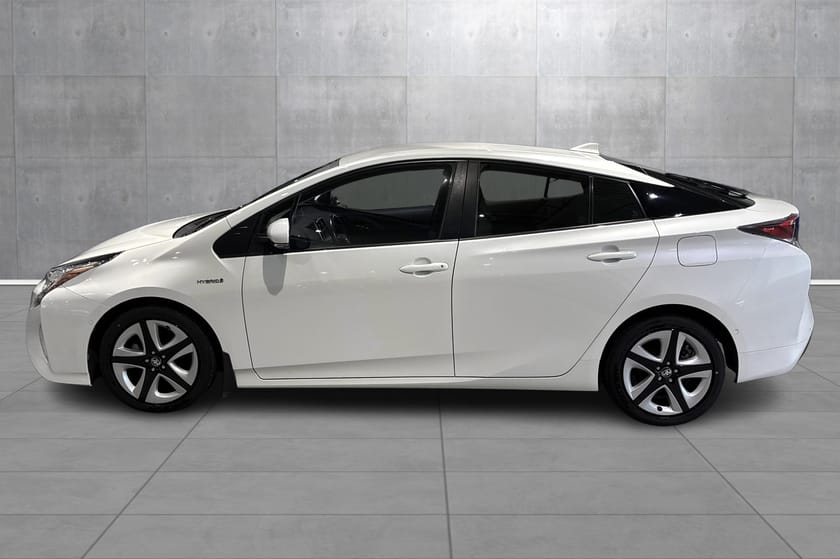 Bilde 2 av Toyota Prius Hybrid 1,8 Executive, kamera, cruise, sensor, dab+
