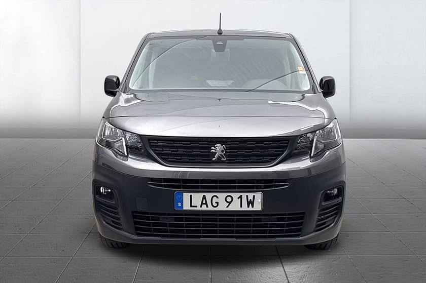 Bild 3 av Peugeot e-Partner L2 50 kWh Inredd 3-sits Navi Kamera PDC MOMS 136hk
