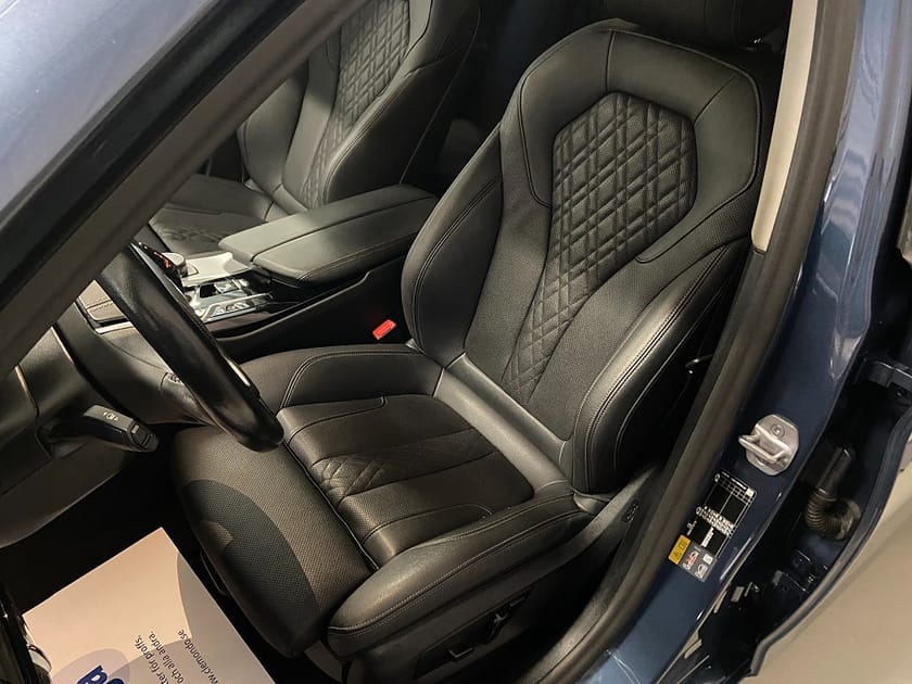 Bild 2 av BMW 530e xDrive Touring 292hk Plug-in Hybrid Drag Navi Skinn