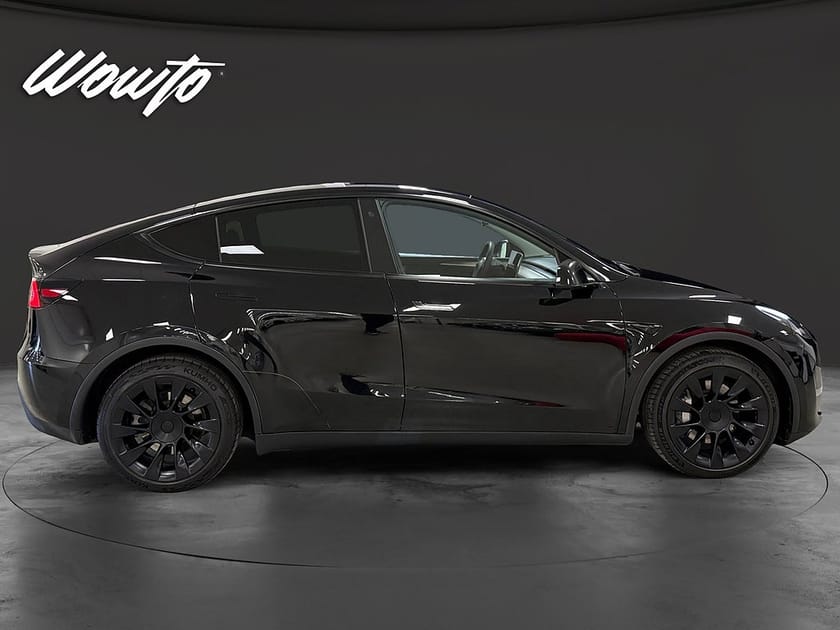 Bild 3 av Tesla Model Y Long Range AWD 514HK /20" /Matrix