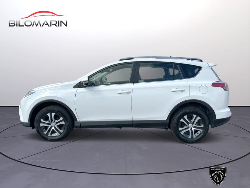 Bild 3 av Toyota RAV4 2.0 VVT-i AWD 151hk/MOTORVÄRMARE/BACKKAMERA/NYSERVAD/SoV