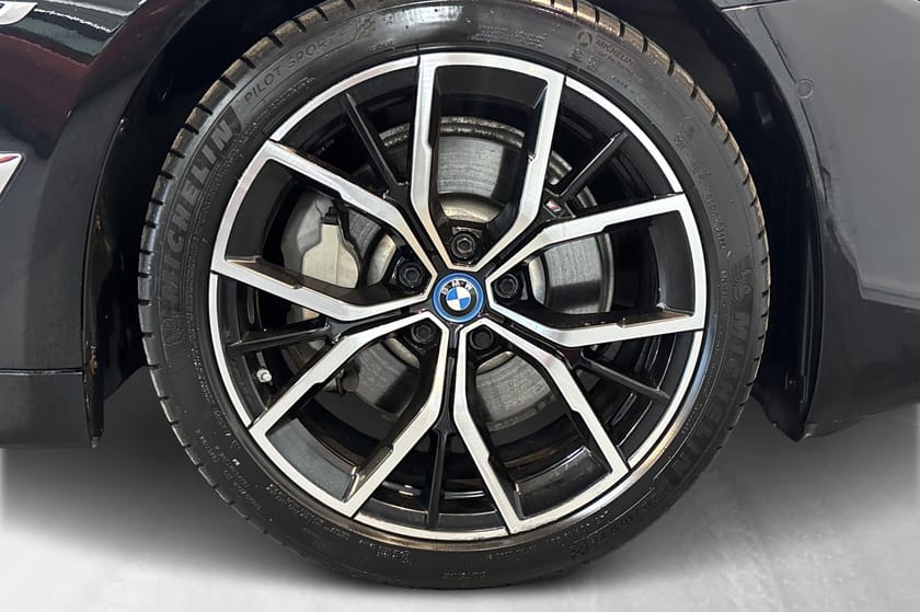 Bilde 5 av BMW 530e xDrive Touring M-Sport, Panorama, HiFi, Adp.cruis