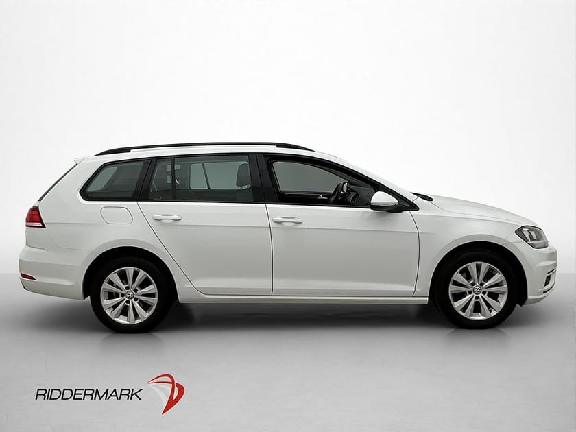 Bild 5 av Volkswagen Golf Sportscombi 1.0 TSI 110hk Kamera Dragkrok