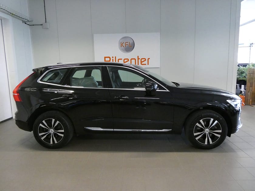 Bild 3 av Volvo XC60 Recharge T6 AWD *Long range* Pano-Drag-Värmare-Kamera