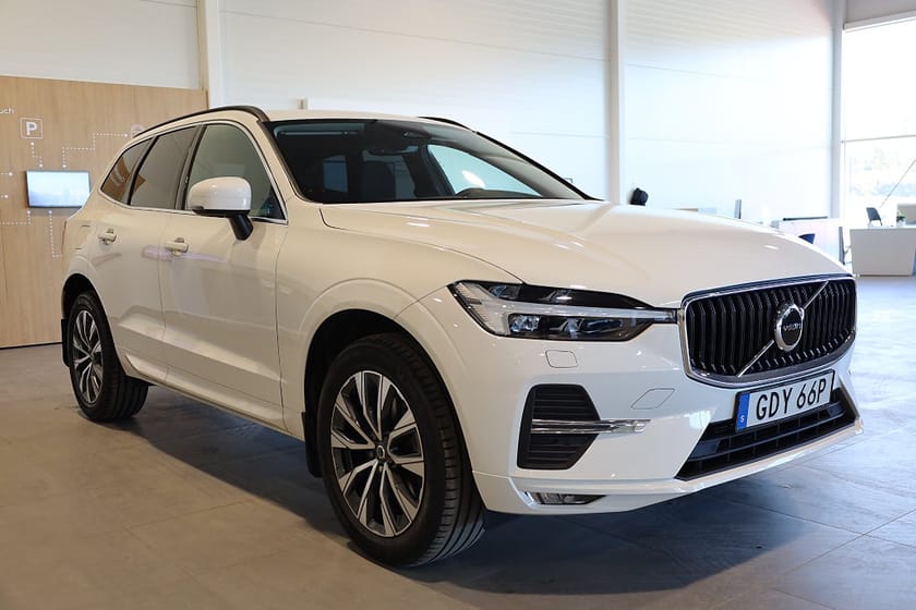 Bild 4 av Volvo XC60 B4 AUT Momentum Advanced Navi Kamera Keyless CarPlay