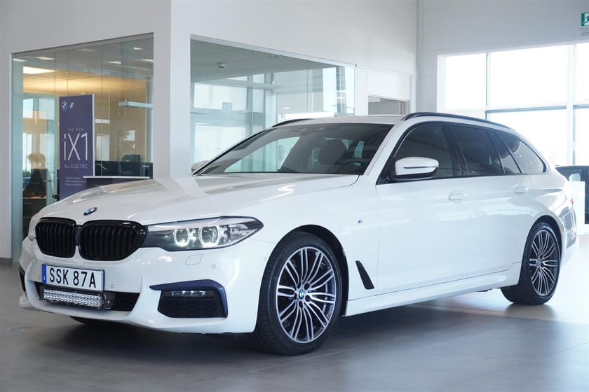 Bild 1 av BMW 520d xDrive Touring M-Sport Glastak Drag