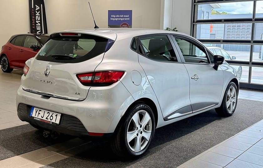 Bild 2 av Renault Clio 0.9 TCe 90hk Dynamique/Navi/Keyless/P-sensorer/Dragkrok