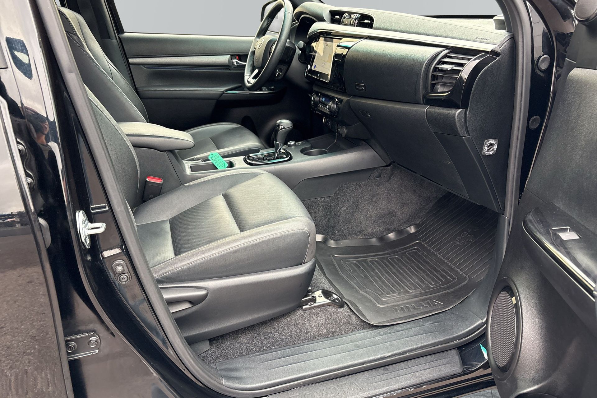 Toyota HiLux 2025, bild 7/10