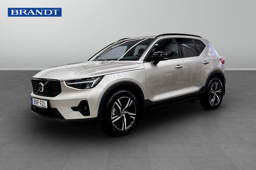 Bild 1 av Volvo XC40 B3 FWD Bensin Plus Dark