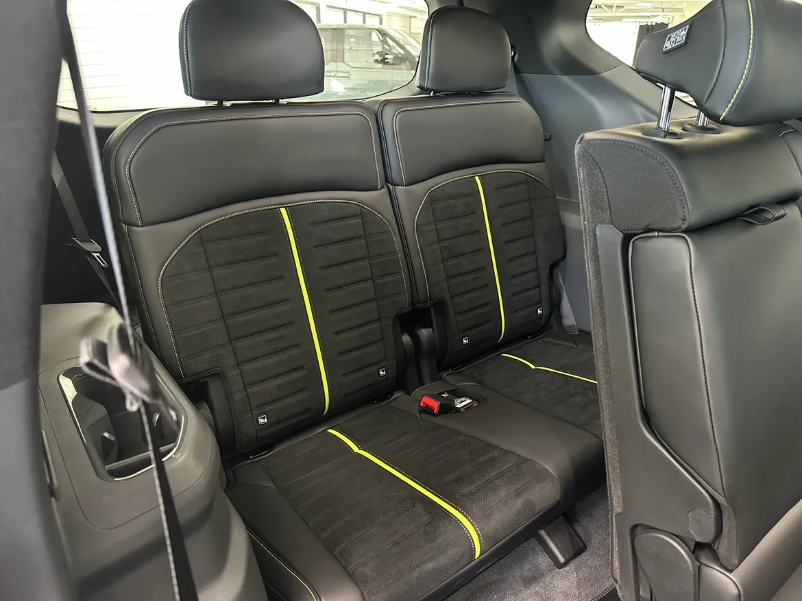 picture of a car