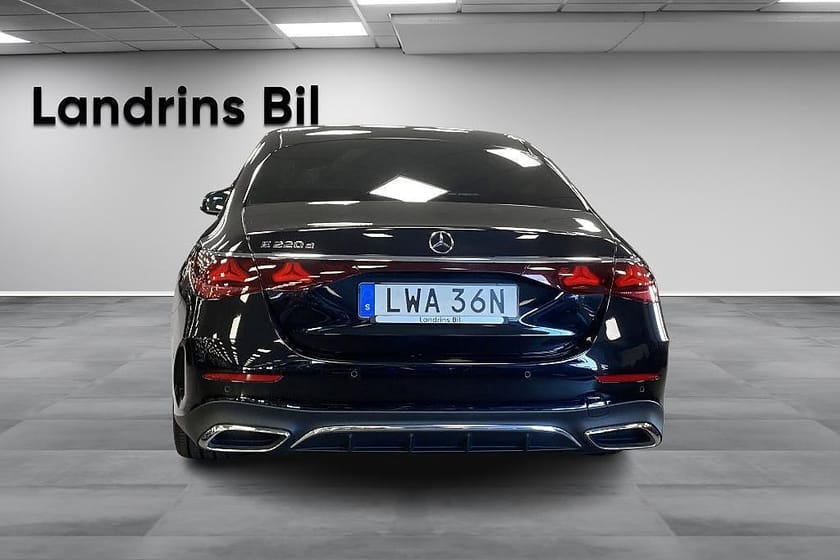 Bild 5 av Mercedes-Benz E 220 d / AMG / Panorama / Burmester