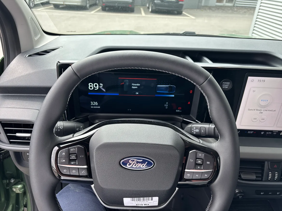 Ford E-Transit Courier