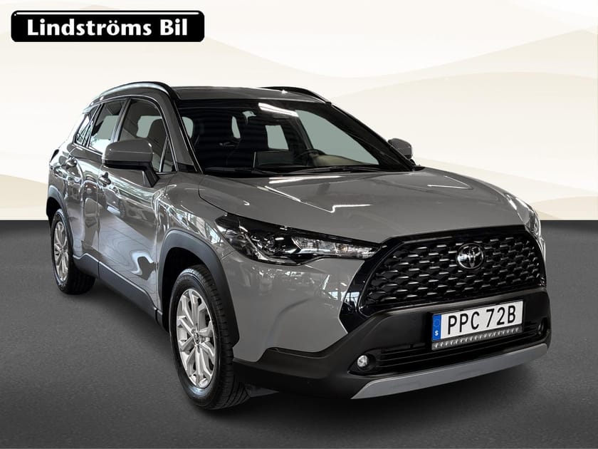 Bild 3 av Toyota Corolla Cross Hybrid AWD-i 2.0 Active Plus Sommar/Vinterhjul
