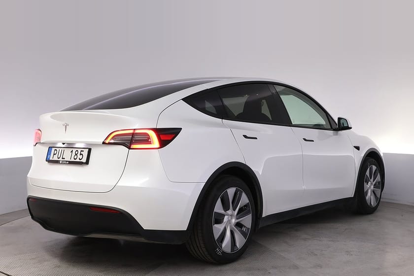 Bild 5 av Tesla Model Y Standard Range RWD Autopilot Panorama