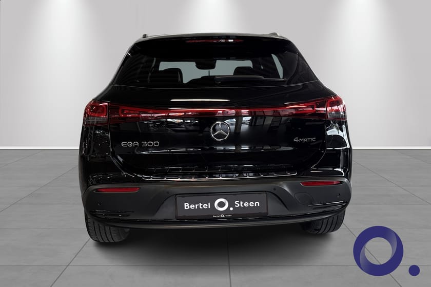 Bilde 4 av Mercedes-Benz EQA 300 4MATIC 4M|Nattpakke|Oppvarmet ratt|El-sete fører