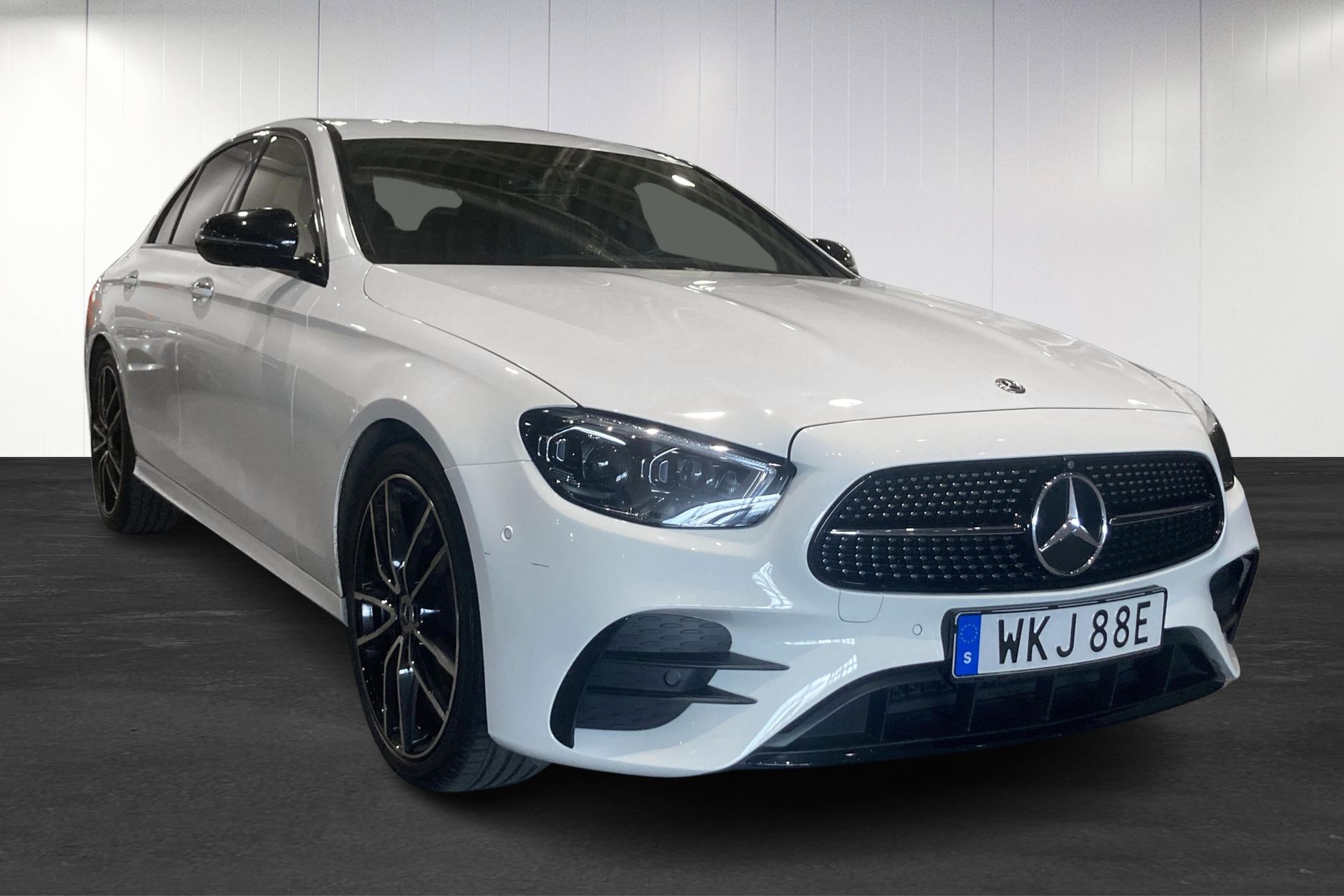 Mercedes-Benz E 2021, photo 2/10