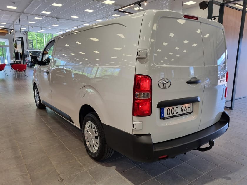 Bild 2 av Toyota Proace L1 LONG 2,2D 180 HK AUTO COMFORT