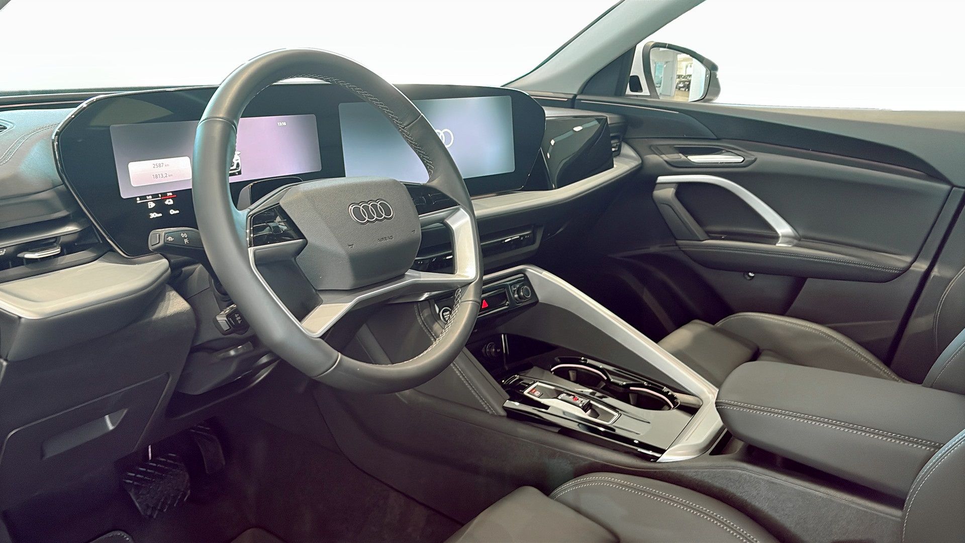 Audi Q5 e-hybrid quattro 2026, bild 7/10
