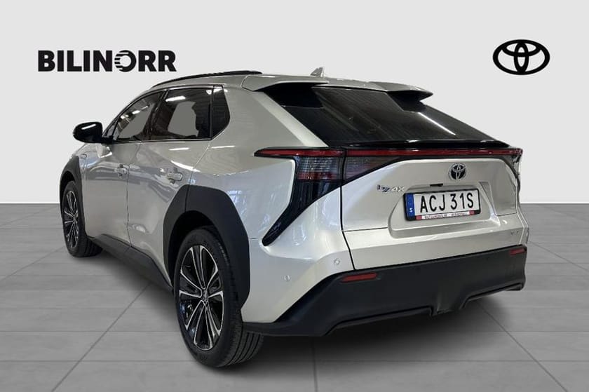 Bild 3 av Toyota bZ4X