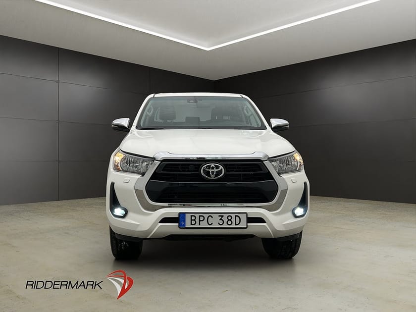 Bild 5 av Toyota Hilux Dubbelhytt Hero 2.4 AWD M/K-Värmare Drag Kamera Diff Moms