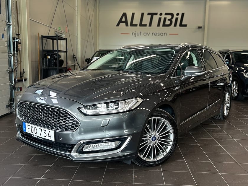 Bild 1 av Ford Mondeo Kombi 2.0TDCi AWD AUT VIGNALE Värmare/Kamera/Drag/Pano/Skinn