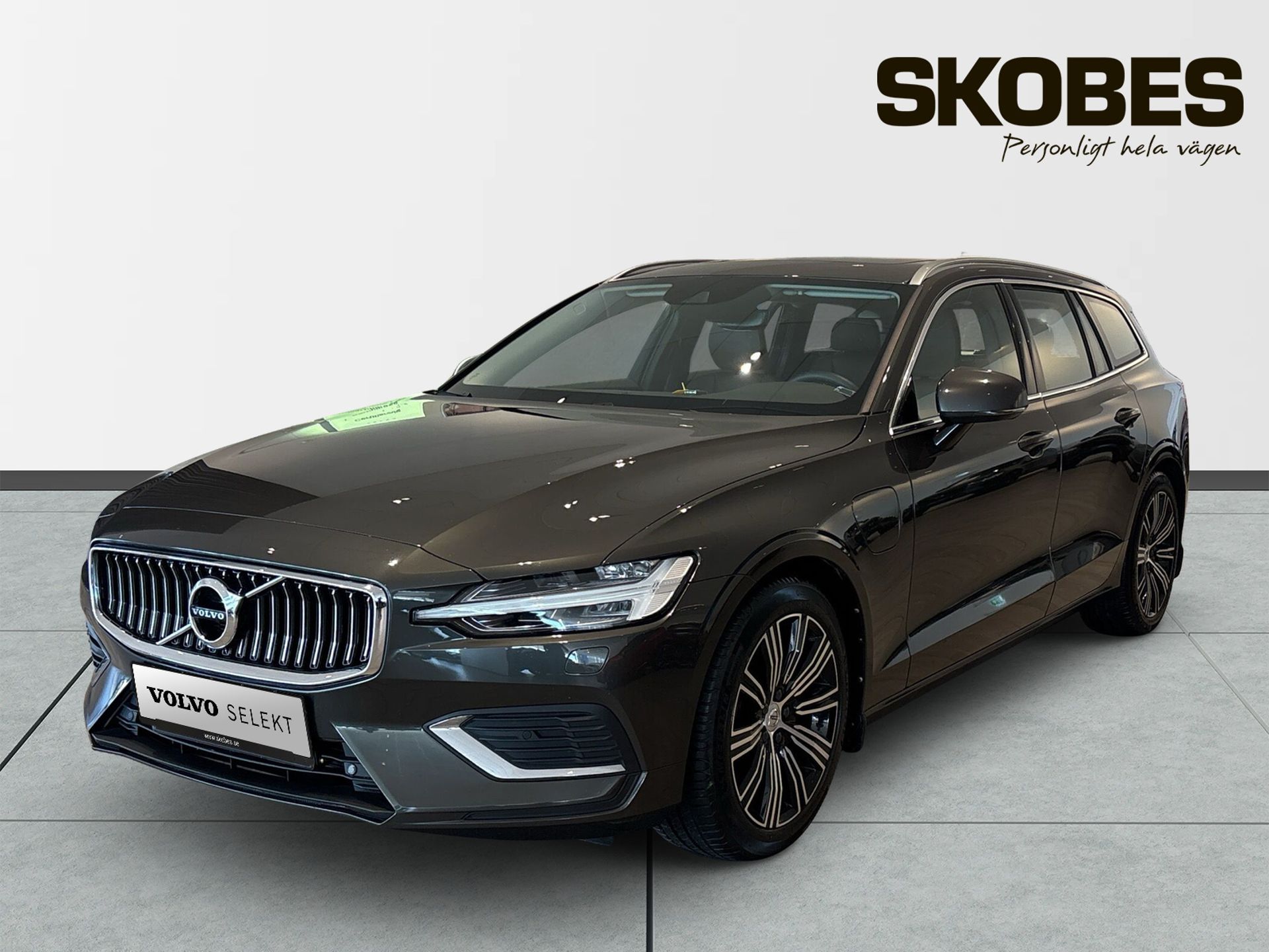 Volvo V60 T8 TE Inscription 2020, photo 3/10