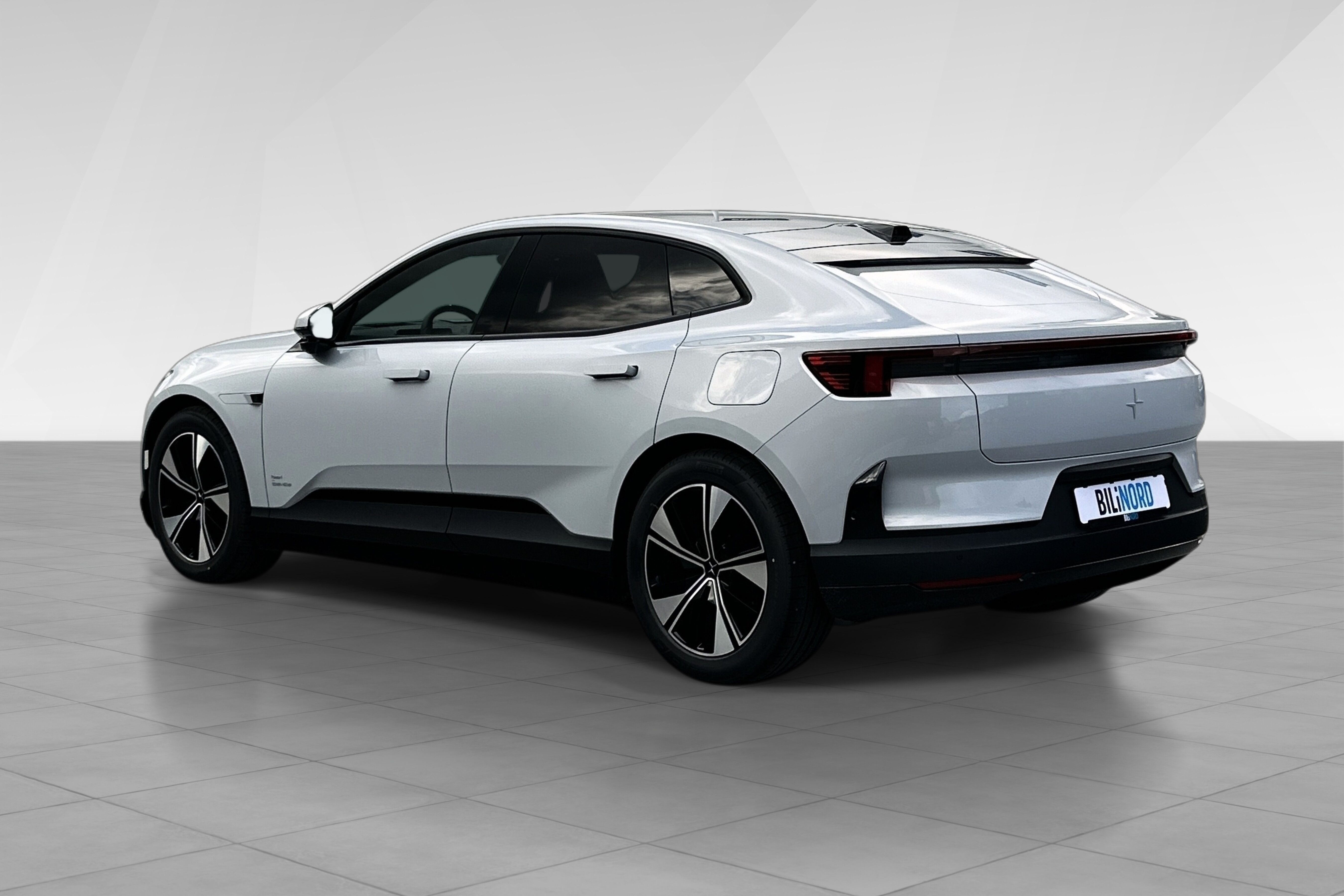 Polestar 4 Long Range Dual motor bilde 4