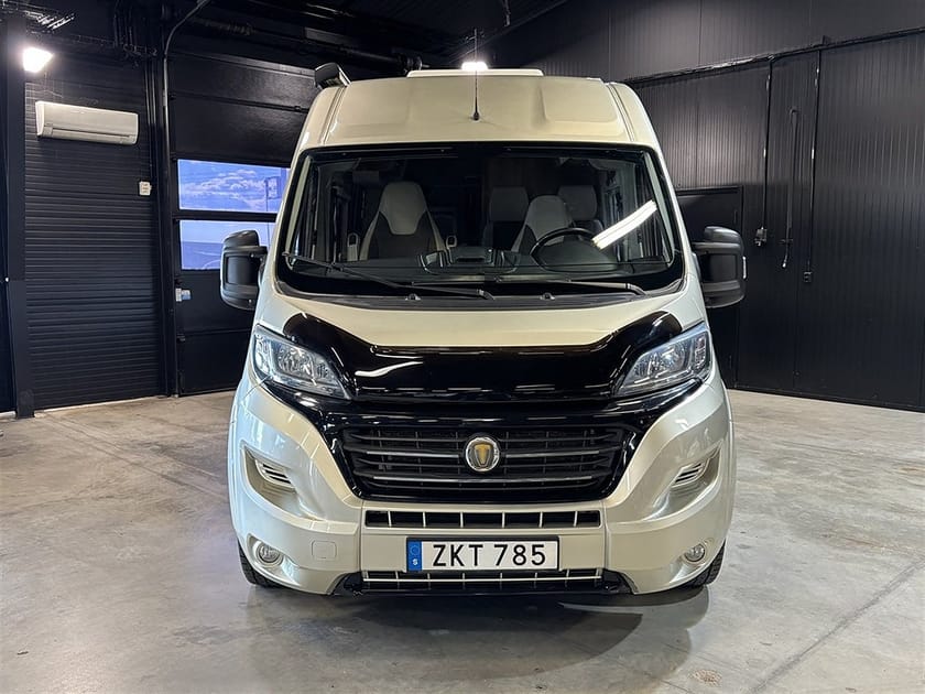 Bild 2 av Knaus Campervan Fiat VANTourer 600 Långbäddar Automat/Dieselvärmare/Inverter/Offgrid