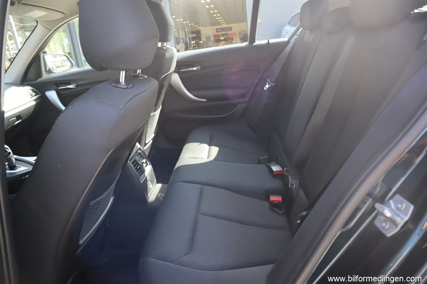 Bild 5 av BMW 116i 116 5-door 136hk Aut Svensksåld