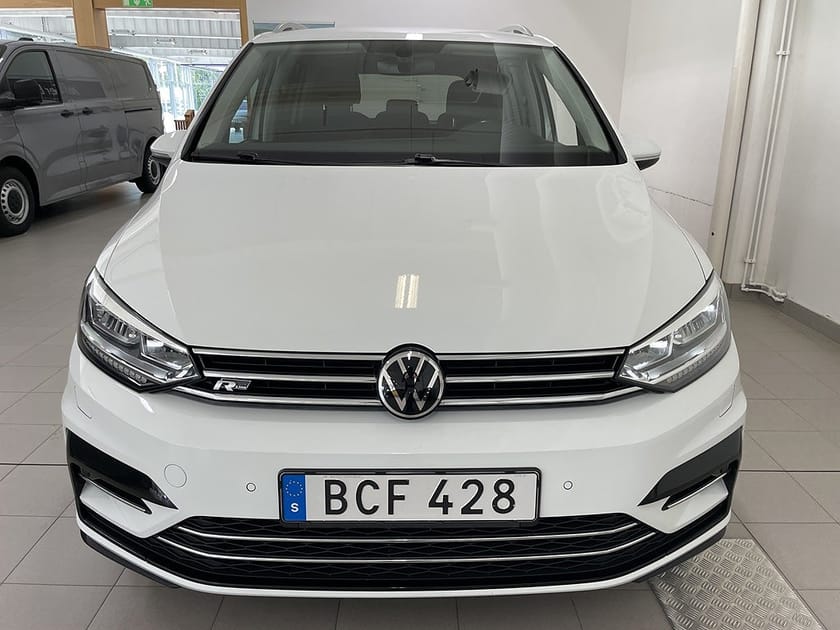 Bild 4 av Volkswagen Touran 7-seater TDI 150Hk DSG | R-LINE | 7-SITS | DRAG & VÄRMARE