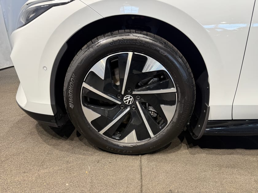 Bild 4 av Volkswagen ID.7 Pro *Kampanjpris* / HUD / 360 / Drag