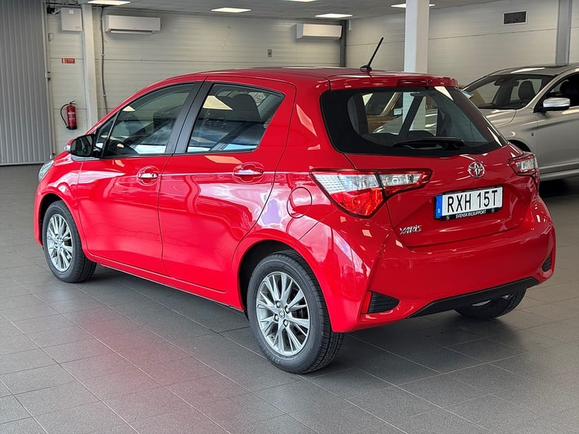Bild 5 av Toyota Yaris 5-dörrar 1.5 VVT-iE Multidrive S Kamera Active