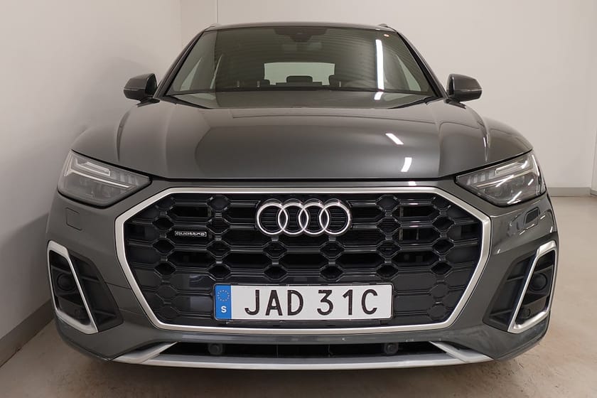 Bild 2 av Audi Q5 55 TFSI e quattro S Line P-Värme Adap-F Drag Cockpit