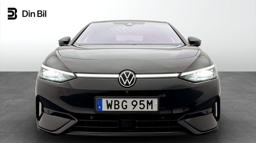 Bild 4 av Volkswagen ID.7 Pro Edition Drag Exteriör Interiör Style