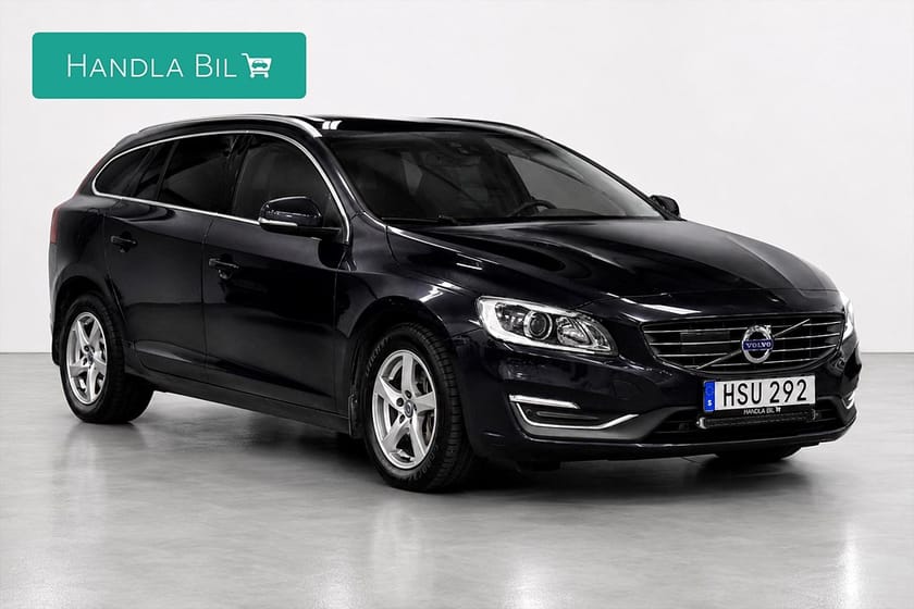 Bild 4 av Volvo V60 D4 AWD Summum Taklucka VOC D-värm Skinn Rattv Drag