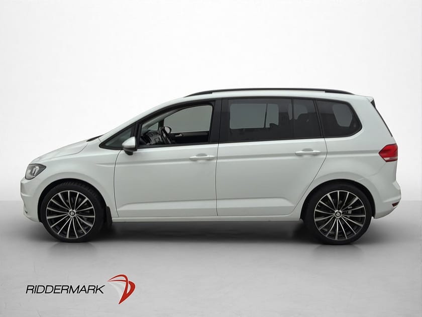 Bild 5 av Volkswagen Touran 7-seater 110hk HANDIKAPPSANPASSAD Kamera Drag