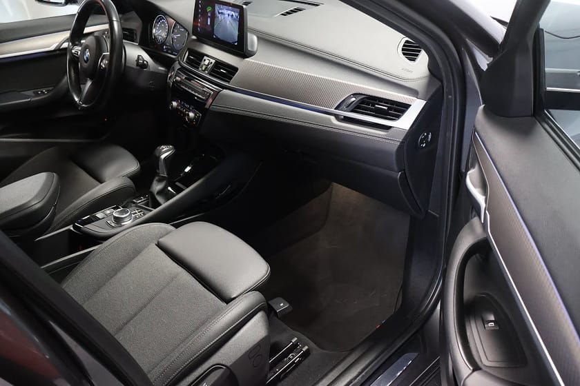 Bild 3 av BMW X2 xDrive25e